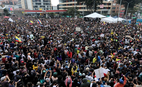 [이슈인포그래픽] 중남미의 반정부 시위 물결